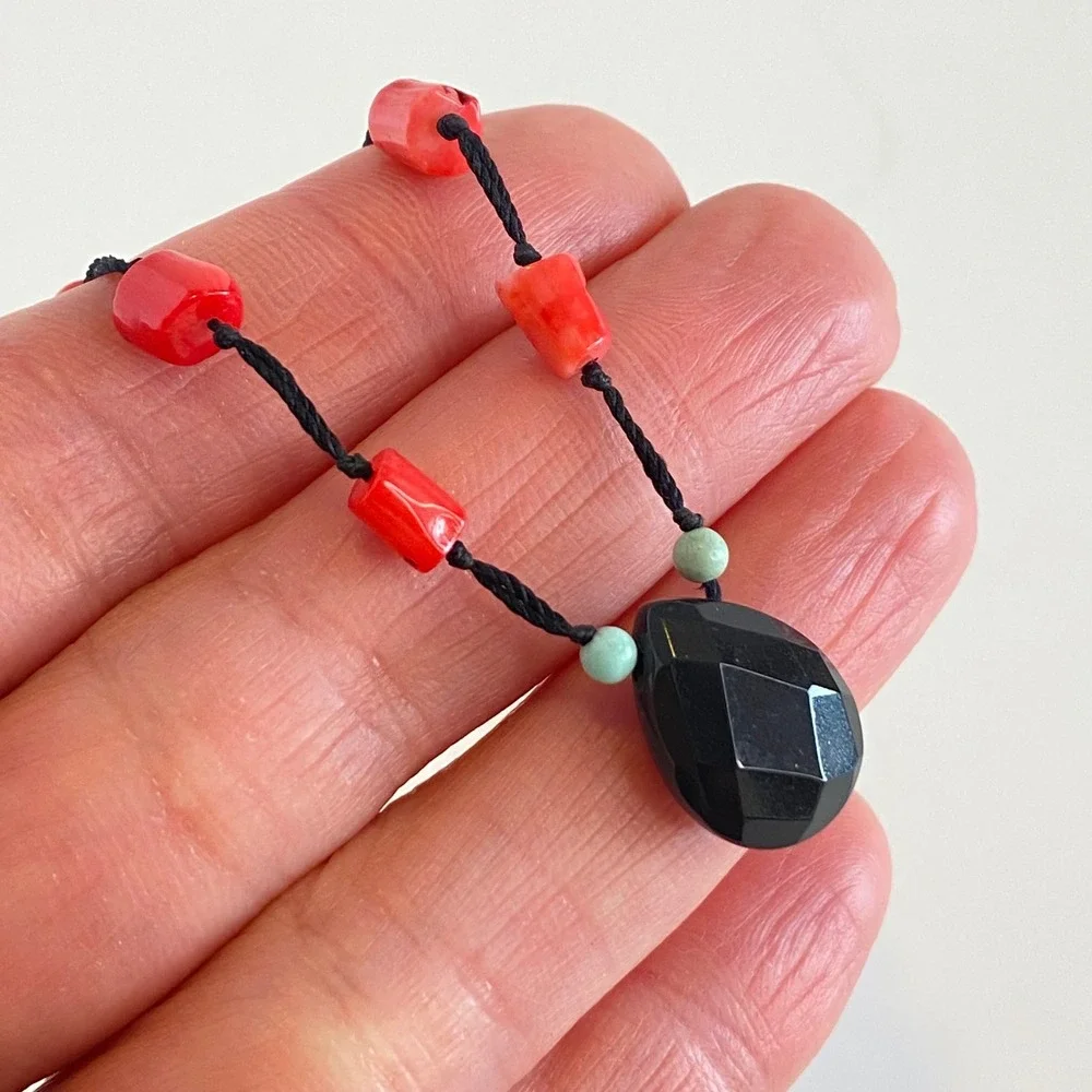 Vintage Red Coral Black Onyx Teardrop Pendant Necklace Sterling Silver 925 Clasp